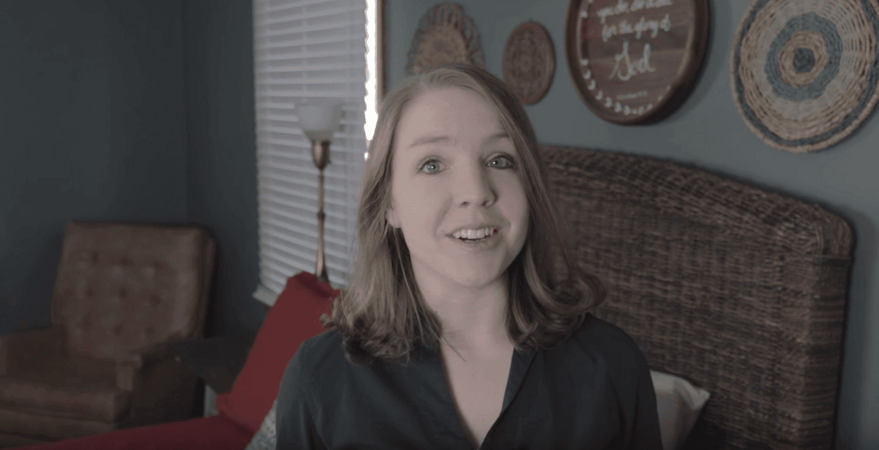 Video preview background